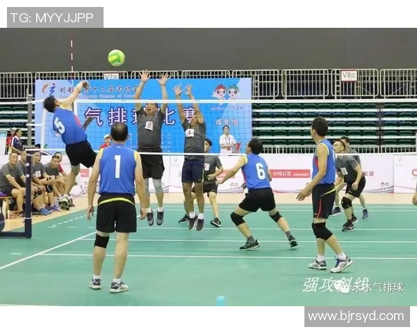 重庆羽毛球队快攻战术解析与深度剖析助力羽毛球竞技水平提升